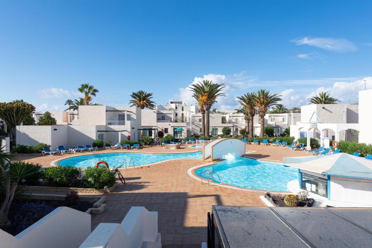 Homeforguest Apartamento 13 Con Terraza Y Piscina En Corralejo Luaran gambar