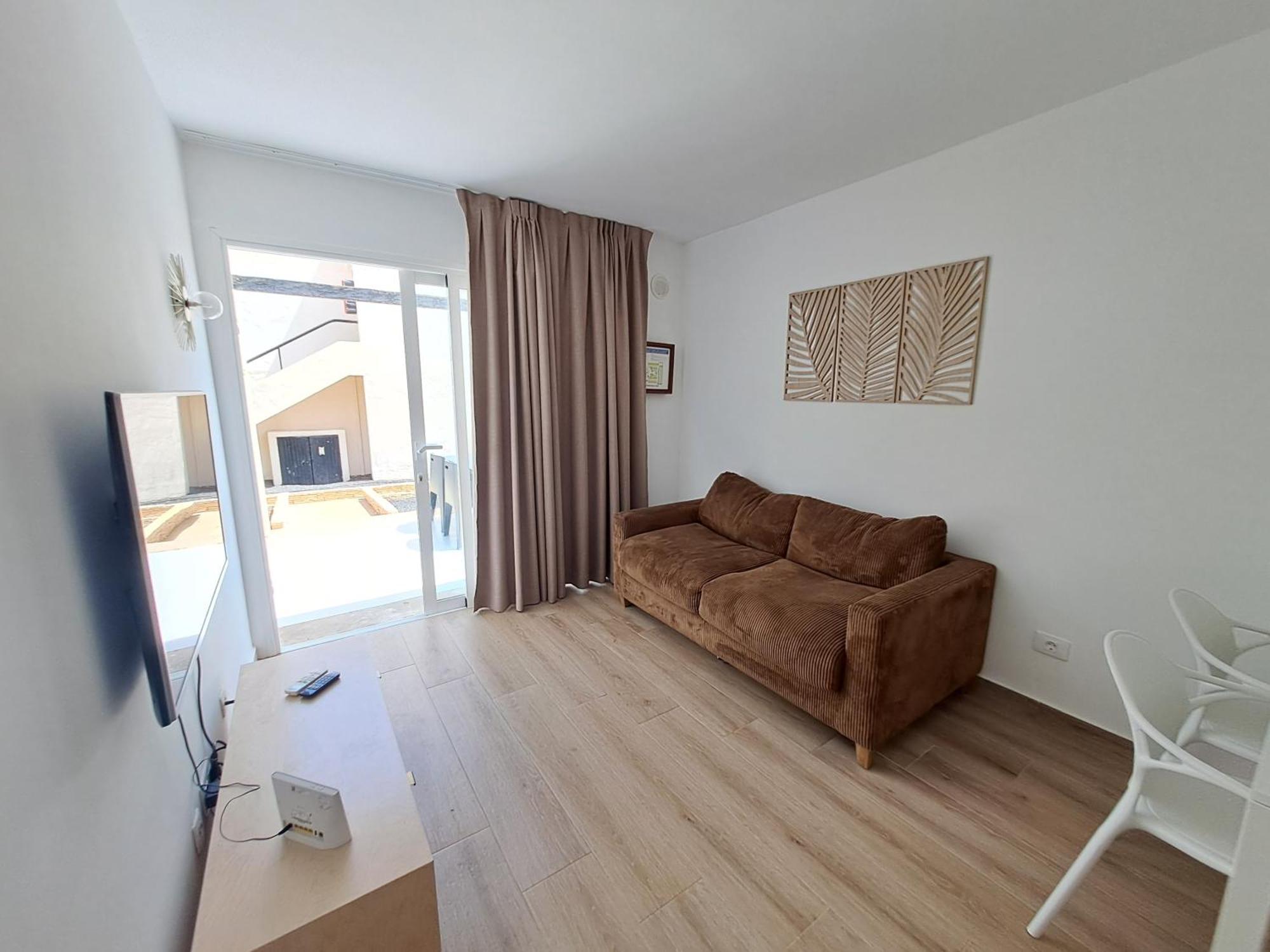 Homeforguest Apartamento 13 Con Terraza Y Piscina En Corralejo Luaran gambar